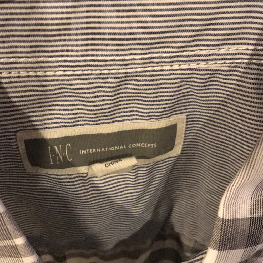 I.N.C. button down - Picture 2 of 2
